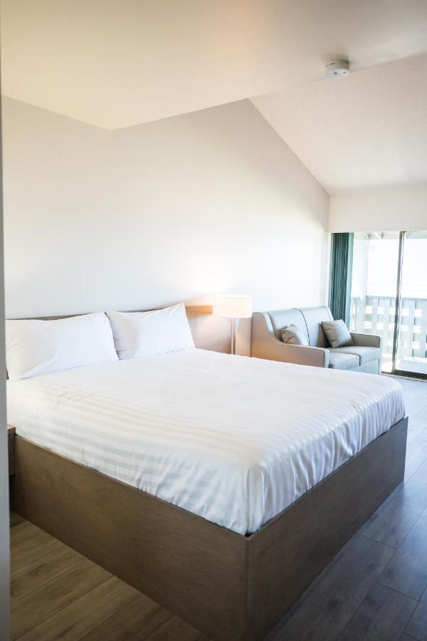 Sand Pebbles Inn Qualicum Beach Ngoại thất bức ảnh