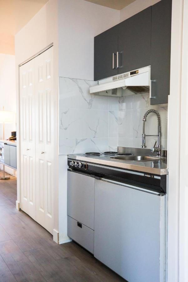 Sand Pebbles Inn Qualicum Beach Ngoại thất bức ảnh