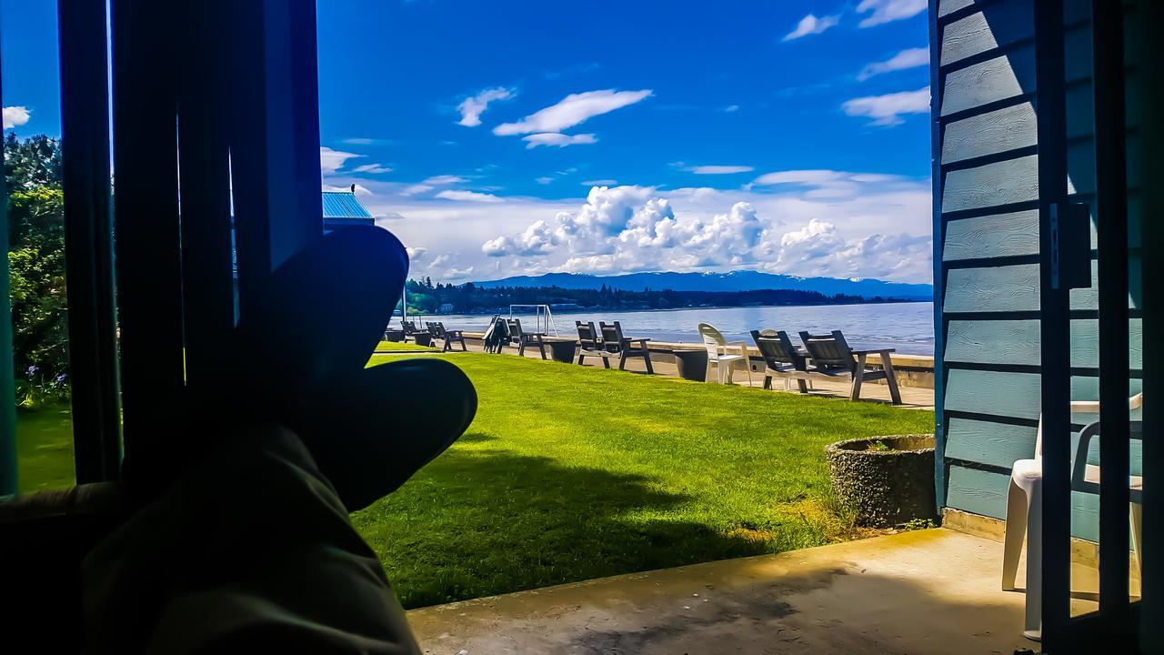 Sand Pebbles Inn Qualicum Beach Ngoại thất bức ảnh