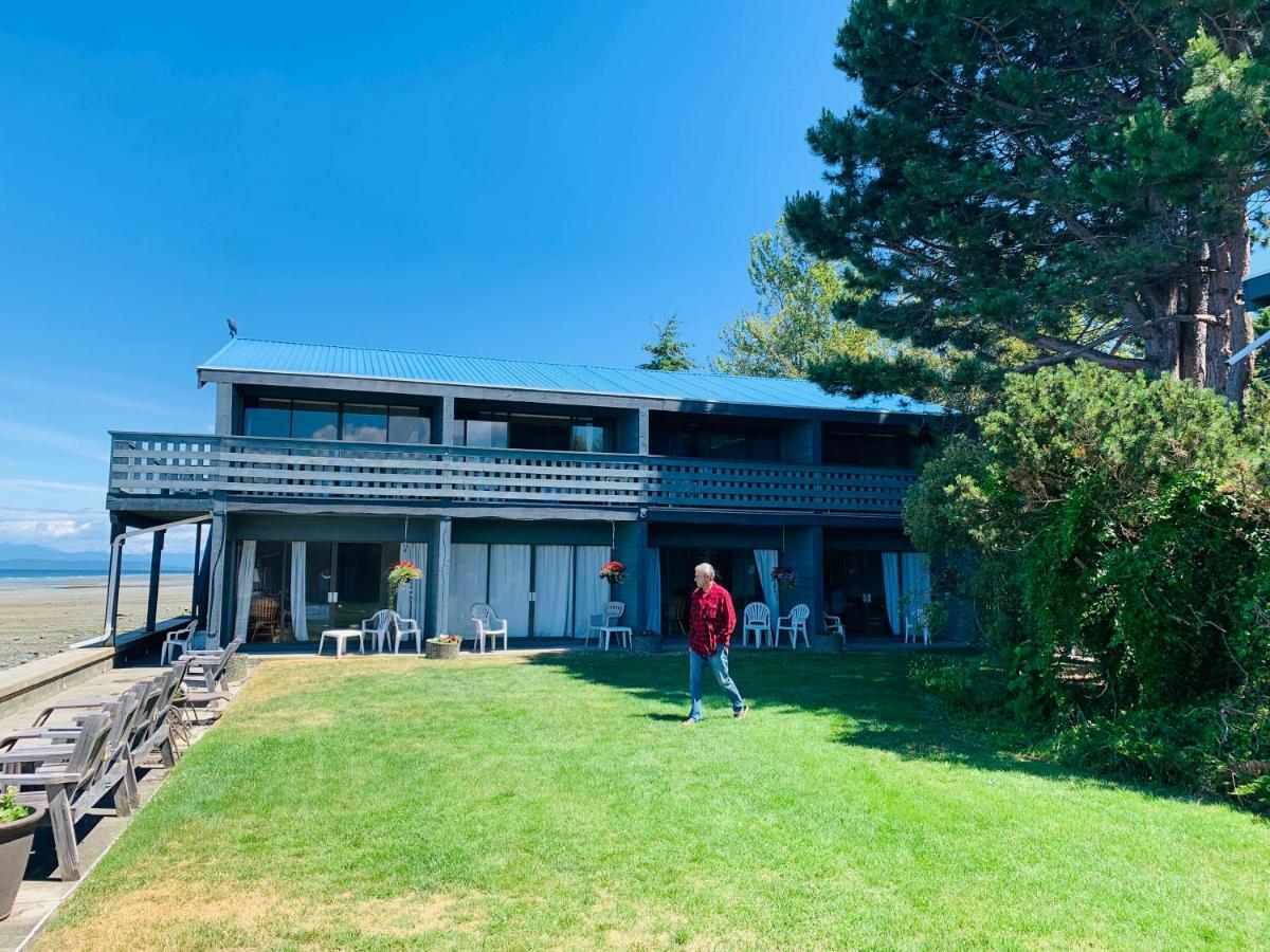Sand Pebbles Inn Qualicum Beach Ngoại thất bức ảnh