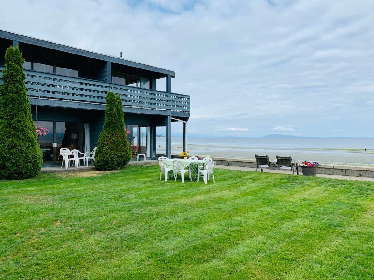 Sand Pebbles Inn Qualicum Beach Ngoại thất bức ảnh